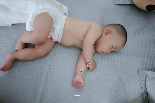 海北四个月宝宝12斤